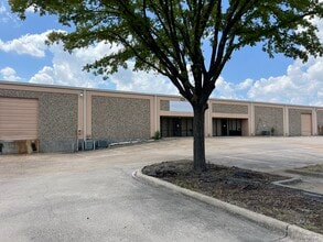 501 Industrial Dr, Richardson, TX à louer Photo intérieure– Image 1 sur 15