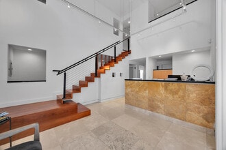 133 Grand Ave, Miami, FL à louer Photo intérieure– Image 1 sur 15