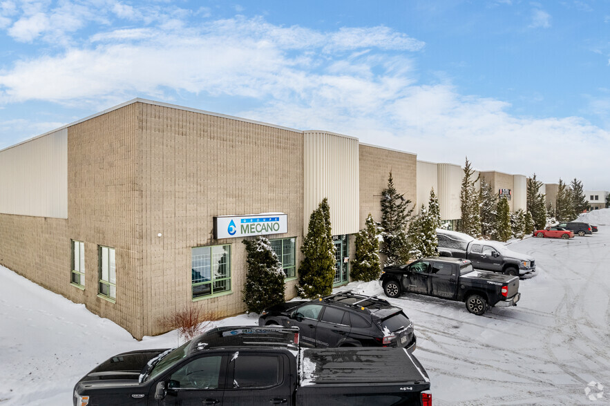 894-930 Rue Bergar, Laval, QC à louer - Photo de l’immeuble – Image 2 sur 5