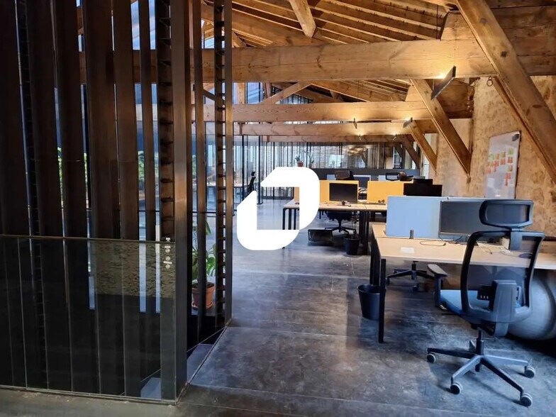Bureau dans Bordeaux à louer - Photo de l’immeuble – Image 3 sur 21