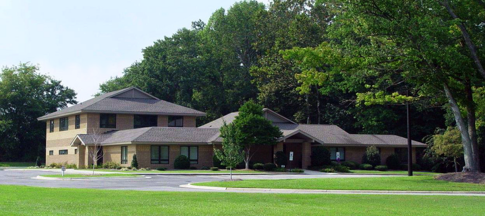 400 Spring Forest Rd, Greenville, NC à louer - Photo de l’immeuble – Image 1 sur 10