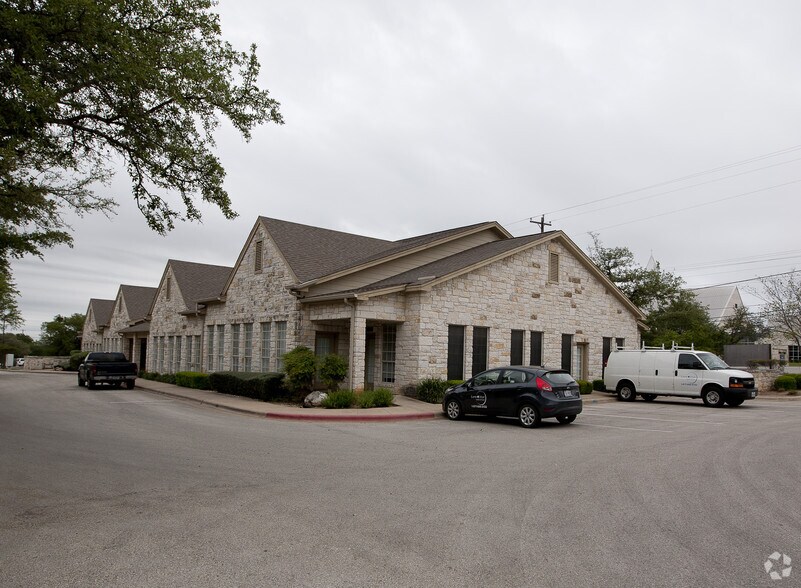 1500 W University Ave, Georgetown, TX à louer - Photo principale – Image 1 sur 9