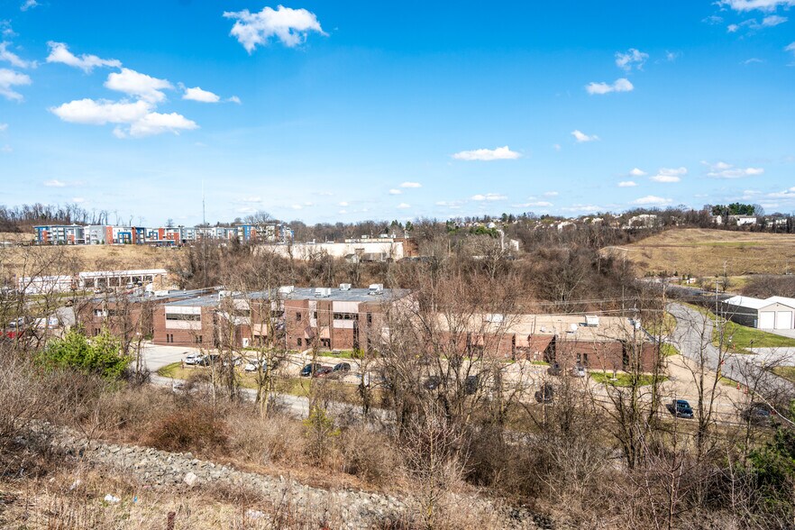 1000 Church Hill Rd, Pittsburgh, PA à louer - Aérien – Image 2 sur 32