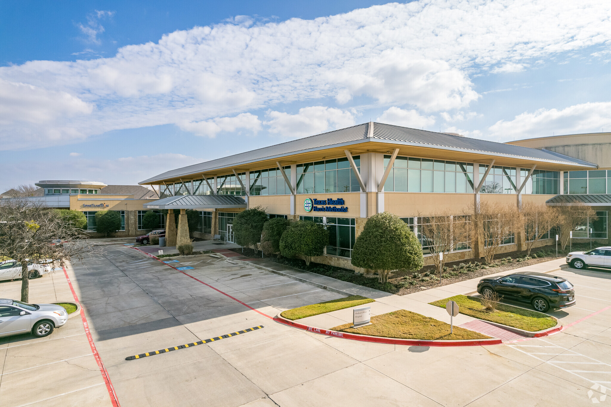 1545 E Southlake Blvd, Southlake, TX à louer Photo de l’immeuble– Image 1 sur 13