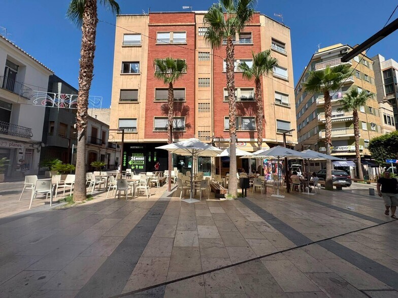 Local commercial dans Llíria, Valencia à louer - Photo de l’immeuble – Image 3 sur 5