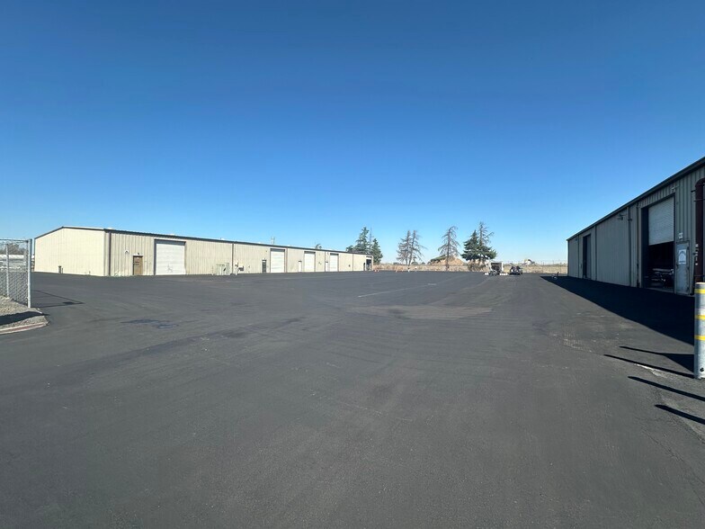 511 Wilbur Ave, Antioch, CA à louer - Photo de l’immeuble – Image 2 sur 8