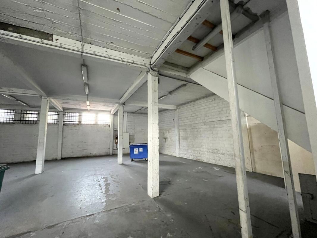 Industriel/Logistique dans Malakoff à vendre Photo intérieure– Image 1 sur 9