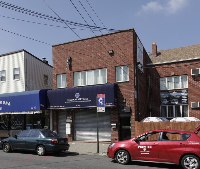 62-40 Forest Ave, Ridgewood, NY à louer - Photo principale – Image 1 sur 2