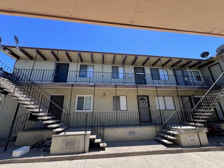 5480 Shasta Ave, San Pablo, CA à vendre - Photo de l’immeuble – Image 2 sur 12