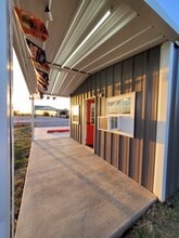 101 W Main St, Geronimo, OK à vendre Photo de l’immeuble– Image 1 sur 9