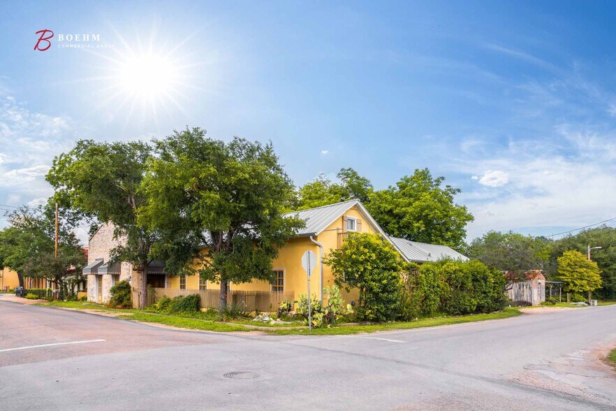 514 Paris St, Castroville, TX à vendre - Photo de l’immeuble – Image 2 sur 18