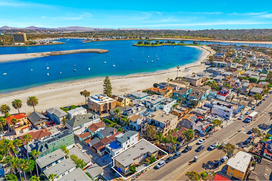 2931 Mission Blvd, San Diego, CA à vendre - Photo de l’immeuble – Image 3 sur 11