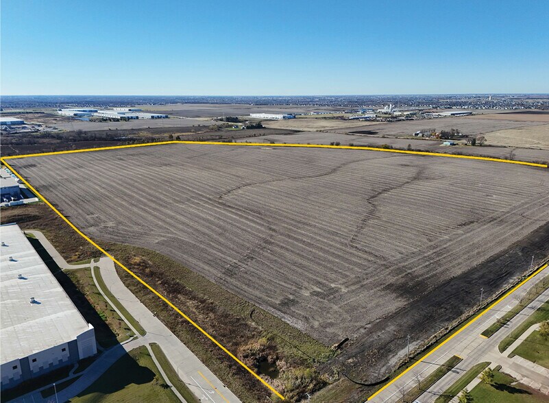 SE 19th St, Grimes, IA à vendre - Photo de l’immeuble – Image 3 sur 6