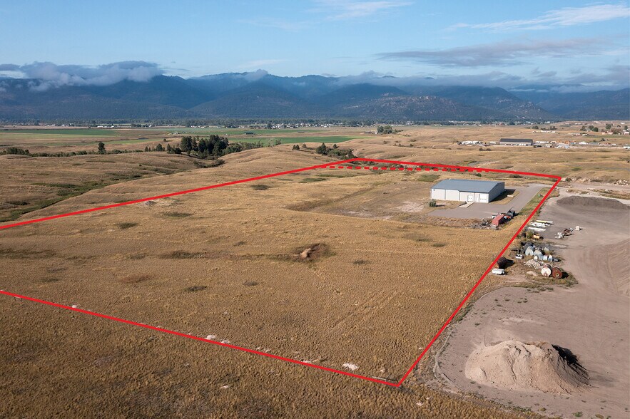 8989 Roller Coaster Rd, Missoula, MT à vendre - Photo de l’immeuble – Image 2 sur 61