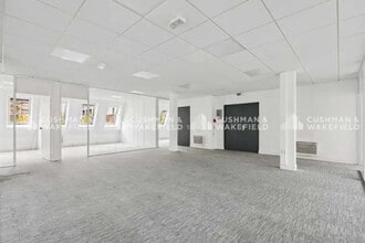 52 Rue Du Capitaine Guynemer, Courbevoie à vendre Photo intérieure– Image 1 sur 12