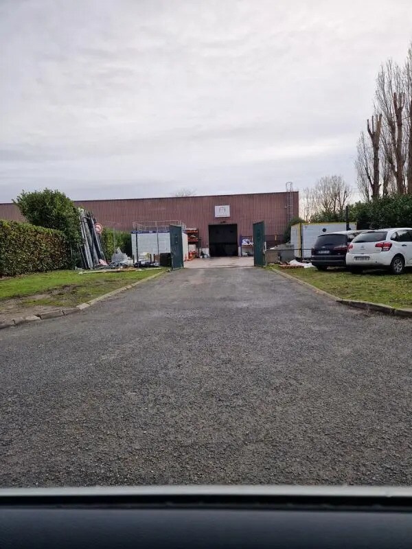 Plus de détails pour Bureau, Local d'activités à louer