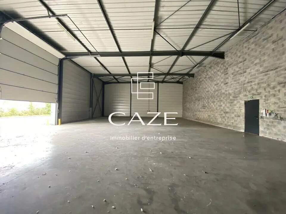 Local d’activités dans Lormont à louer Photo de l’immeuble– Image 1 sur 7