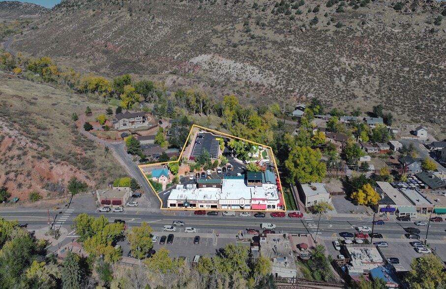 417 Bear Creek Ave, Morrison, CO à vendre - Photo principale – Image 1 sur 1