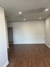 12275 Woodbine Ave, Whitchurch-Stouffville, ON à louer Photo intérieure– Image 2 sur 3