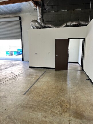 Plus de détails pour 5395 Industrial Dr, Huntington Beach, CA - Industriel/Logistique à louer