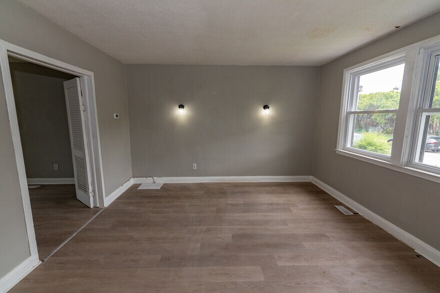 1304 N Linwood Ave, Baltimore, MD à vendre - Photo de l’immeuble – Image 2 sur 40