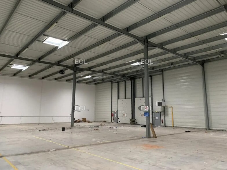 Industriel/Logistique dans Moissy-Cramayel à louer - Photo de l’immeuble – Image 2 sur 9