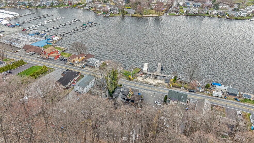 649 Jersey Ave, Greenwood Lake, NY à vendre - Aérien – Image 2 sur 17