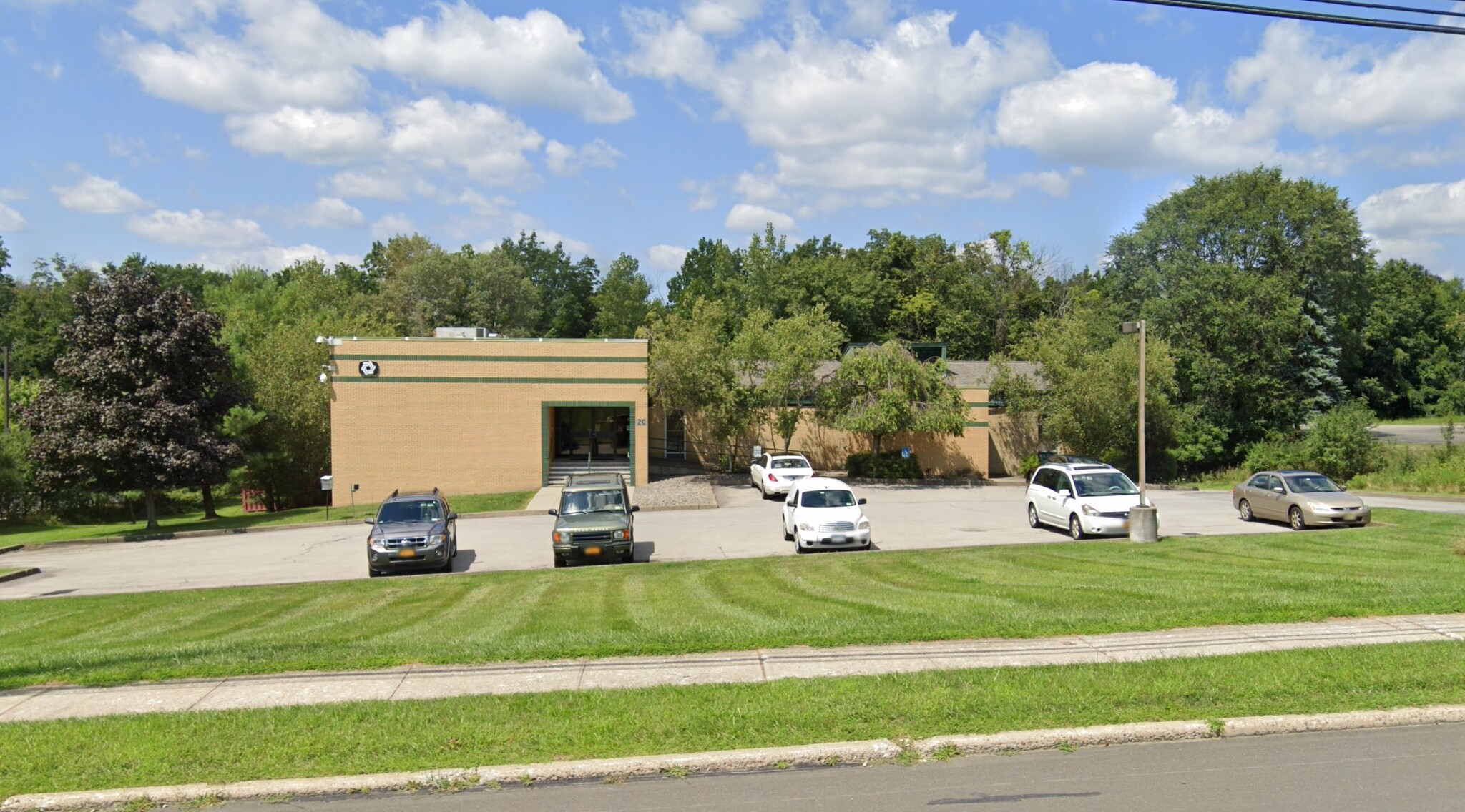 20 Industrial Dr, Middletown, NY à louer Photo de l’immeuble– Image 1 sur 8
