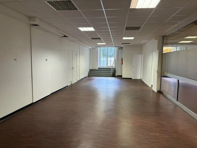 Local commercial dans Nice à louer - Photo intérieure – Image 3 sur 4