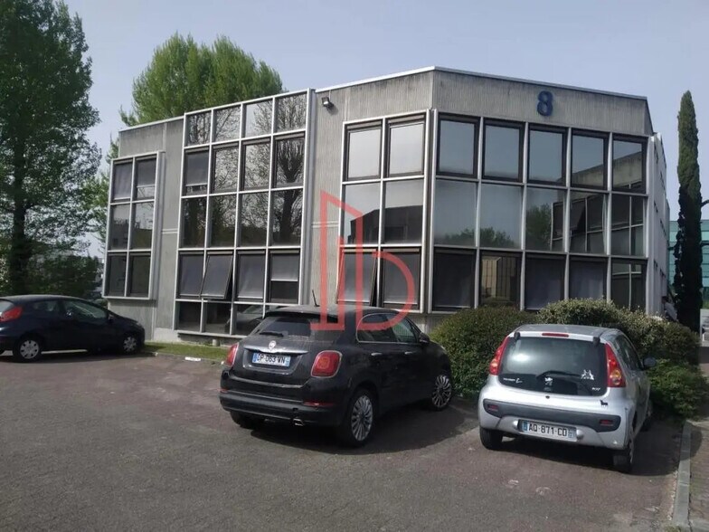 Bureau dans Bruges à louer - Photo de l’immeuble – Image 3 sur 8