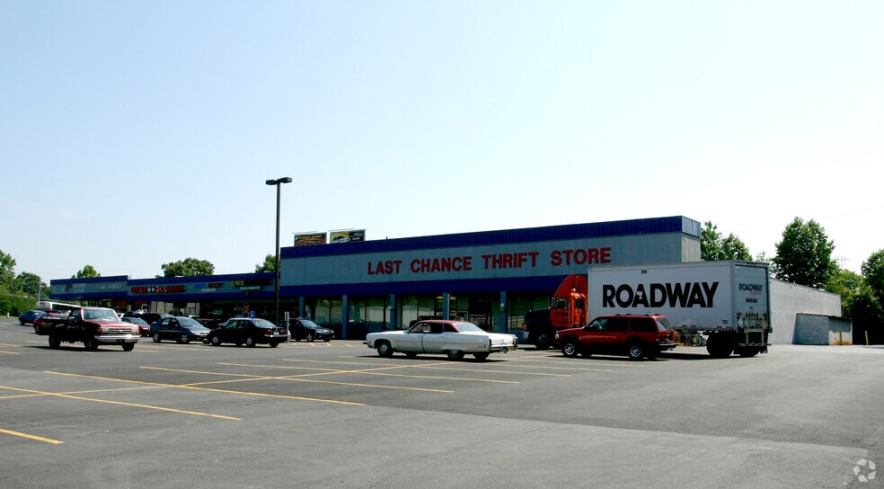 5942-5950 Buford Hwy, Norcross, GA à louer - Photo de l’immeuble – Image 2 sur 17