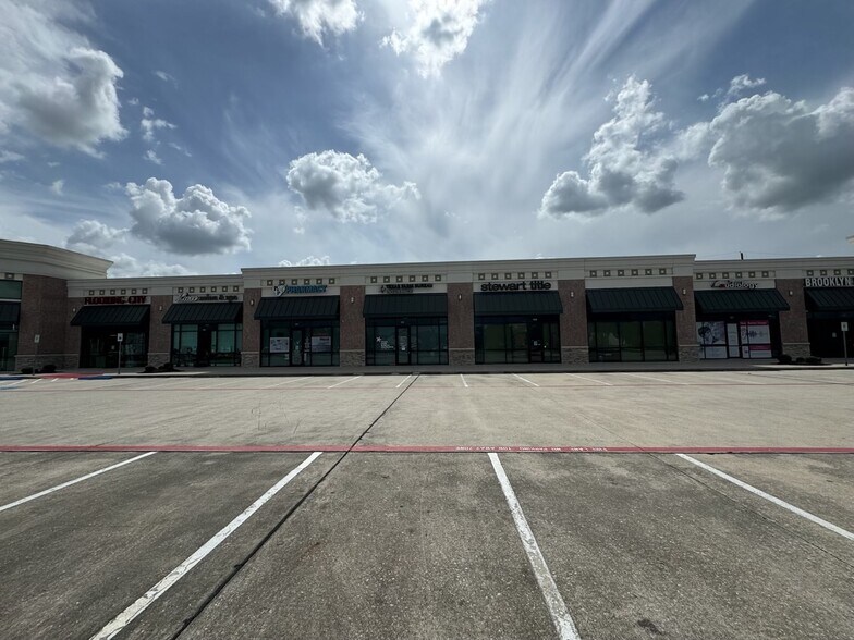 9215 FM 518, Pearland, TX à louer - Photo de l’immeuble – Image 3 sur 5