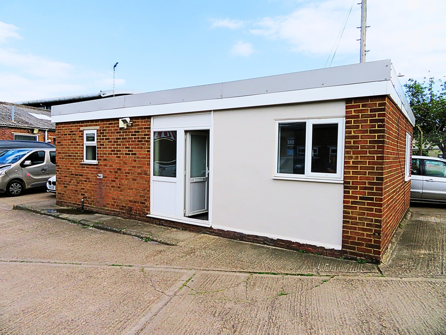 Unit 8 West Lane Trading Estate West Lane, Sittingbourne à louer Photo de l’immeuble– Image 1 sur 18