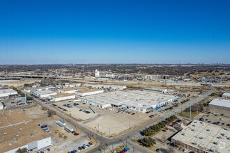 1000 W Crosby Rd, Carrollton, TX - VUE AÉRIENNE  vue de carte - Image1