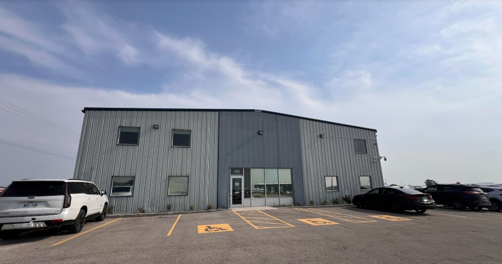 465 Lucas Av, Rosser, MB à louer Photo principale– Image 1 sur 2