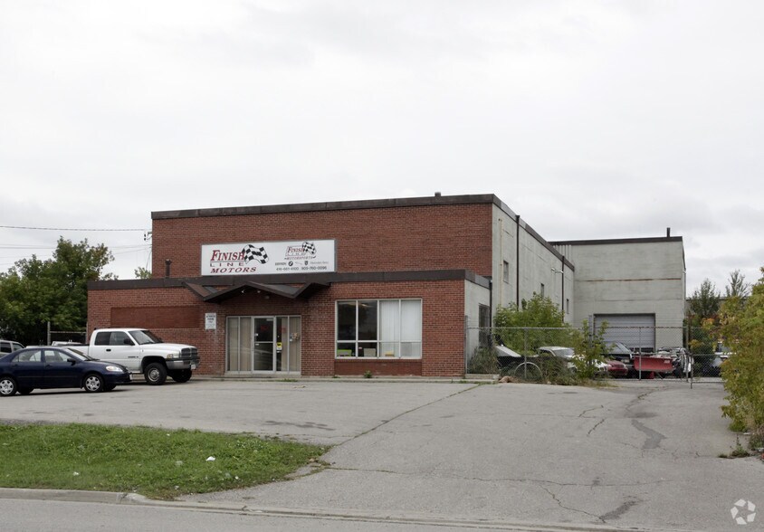 140 Doughton Rd, Vaughan, ON à louer - Photo principale – Image 1 sur 2