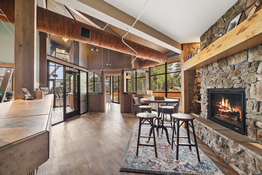 509 Scott Ave, Woodland Park, CO à vendre - Photo de l’immeuble – Image 2 sur 17