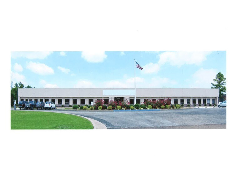 7272 Governors Dr NW, Huntsville, AL à louer - Photo de l’immeuble – Image 2 sur 19