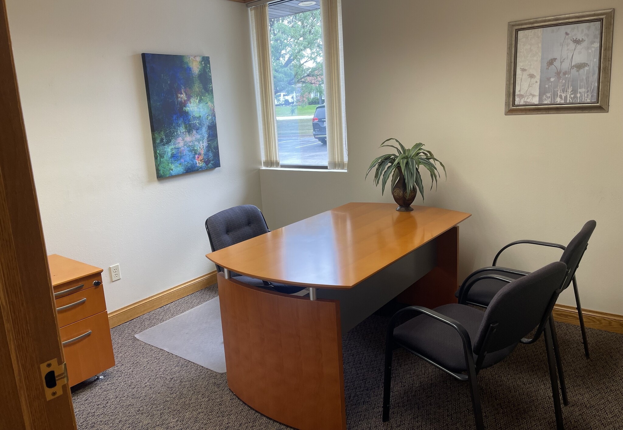 2300 Riverside Dr, Green Bay, WI à louer Photo intérieure– Image 1 sur 1