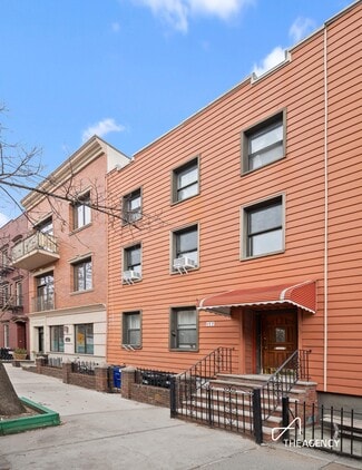 Plus de détails pour 177 Java St, Brooklyn, NY - Logement à vendre