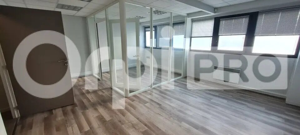 Bureau dans Plérin à louer - Photo de l’immeuble – Image 2 sur 2