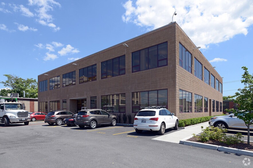 240 Chapman St, Providence, RI à louer - Photo de l’immeuble – Image 2 sur 2
