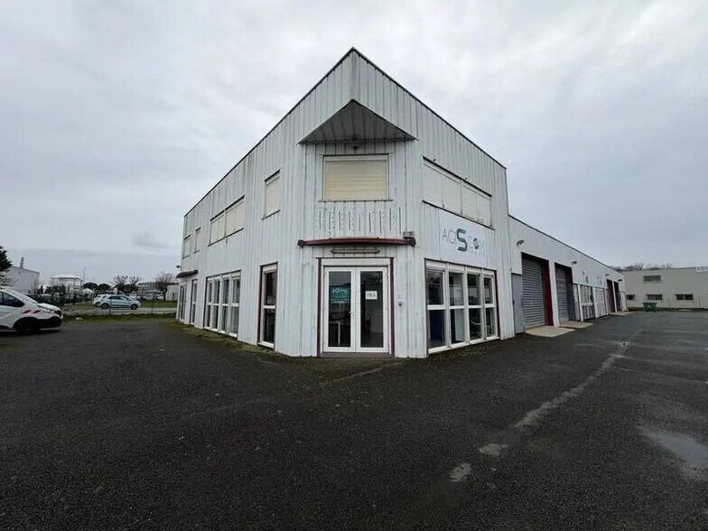 Bureau dans Eysines à louer - Photo de l’immeuble – Image 2 sur 10