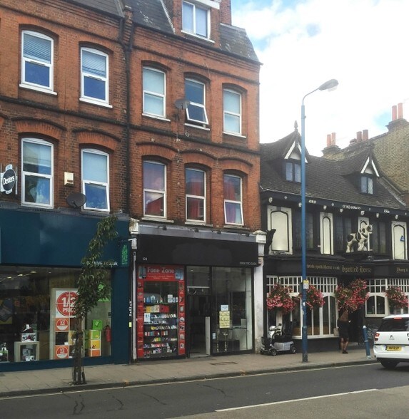 124 Putney High St, Londres à louer - Photo de l’immeuble – Image 2 sur 4