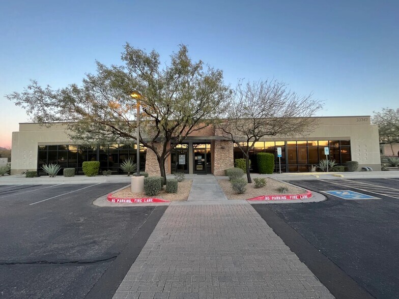 33747 N Scottsdale Rd, Scottsdale, AZ à louer - Photo de l’immeuble – Image 2 sur 6