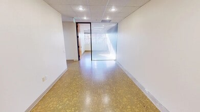 11726 San Vicente Blvd, Los Angeles, CA à louer Numérisation 3D Matterport– Image 1 sur 2