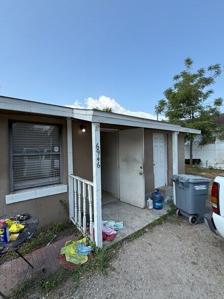 6946 W Mohawk Ave, Tampa, FL à louer - Photo de l’immeuble – Image 3 sur 11