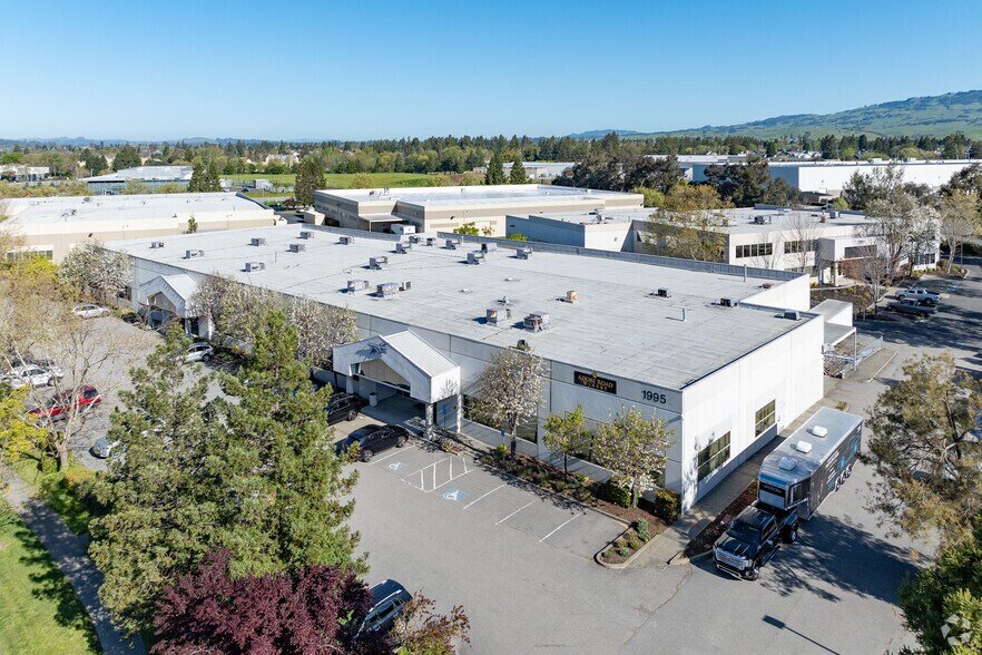 1955-1995 S McDowell Boulevard Ext, Petaluma, CA à vendre - Aérien – Image 3 sur 7