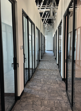 6635 S Tenaya Way, Las Vegas, NV à louer Photo de l’immeuble– Image 2 sur 5