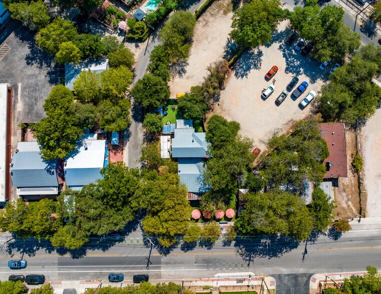 1102 S Alamo St, San Antonio, TX à vendre - Photo de l’immeuble – Image 2 sur 43